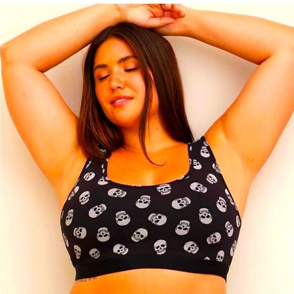 TORRID SKULLS HALLOWEEN COSTUME
WIRELESS SCOOP BRALETTE - Picture 1 of 8